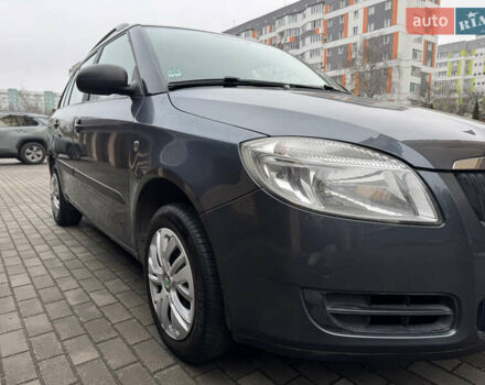 Серый Шкода Фабия, объемом двигателя 1.39 л и пробегом 240 тыс. км за 5400 $, фото 10 на Automoto.ua