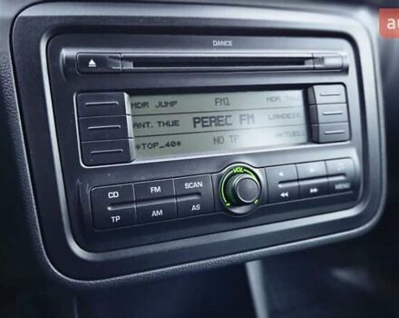 Серый Шкода Фабия, объемом двигателя 1.4 л и пробегом 211 тыс. км за 5450 $, фото 55 на Automoto.ua