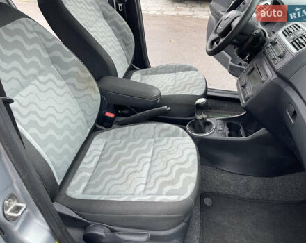 Серый Шкода Фабия, объемом двигателя 1.4 л и пробегом 196 тыс. км за 5600 $, фото 20 на Automoto.ua