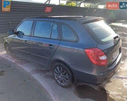 Серый Шкода Фабия, объемом двигателя 1.4 л и пробегом 221 тыс. км за 6250 $, фото 2 на Automoto.ua