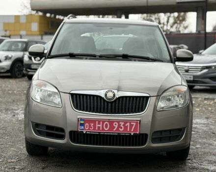 Серый Шкода Фабия, объемом двигателя 1.6 л и пробегом 112 тыс. км за 7300 $, фото 1 на Automoto.ua