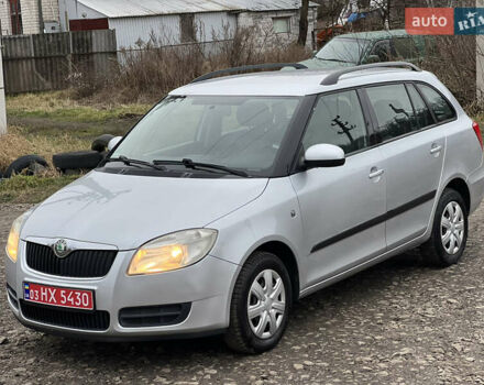 Серый Шкода Фабия, объемом двигателя 1.4 л и пробегом 176 тыс. км за 5600 $, фото 10 на Automoto.ua