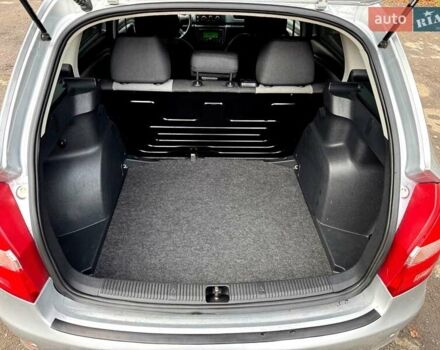 Серый Шкода Фабия, объемом двигателя 1.39 л и пробегом 150 тыс. км за 5300 $, фото 26 на Automoto.ua