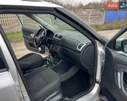 Серый Шкода Фабия, объемом двигателя 1.6 л и пробегом 239 тыс. км за 6750 $, фото 9 на Automoto.ua