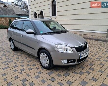 Серый Шкода Фабия, объемом двигателя 1.6 л и пробегом 188 тыс. км за 5450 $, фото 8 на Automoto.ua