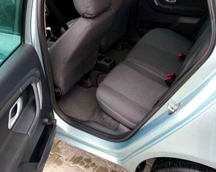 Сірий Шкода Фабія, об'ємом двигуна 1.6 л та пробігом 370 тис. км за 4999 $, фото 7 на Automoto.ua