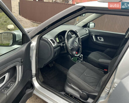 Серый Шкода Фабия, объемом двигателя 1.6 л и пробегом 239 тыс. км за 6750 $, фото 8 на Automoto.ua