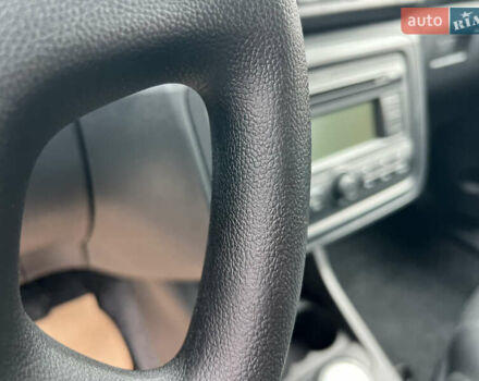 Серый Шкода Фабия, объемом двигателя 1.6 л и пробегом 199 тыс. км за 6700 $, фото 11 на Automoto.ua