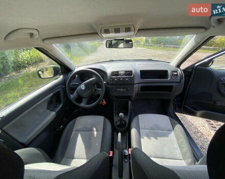 Серый Шкода Фабия, объемом двигателя 1.39 л и пробегом 189 тыс. км за 5000 $, фото 7 на Automoto.ua