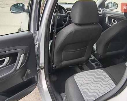 Серый Шкода Фабия, объемом двигателя 1.6 л и пробегом 189 тыс. км за 6100 $, фото 40 на Automoto.ua