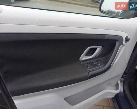 Серый Шкода Фабия, объемом двигателя 1.4 л и пробегом 239 тыс. км за 4950 $, фото 24 на Automoto.ua