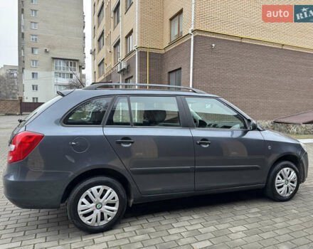 Серый Шкода Фабия, объемом двигателя 1.39 л и пробегом 240 тыс. км за 5400 $, фото 7 на Automoto.ua