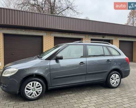 Серый Шкода Фабия, объемом двигателя 1.39 л и пробегом 240 тыс. км за 5400 $, фото 2 на Automoto.ua