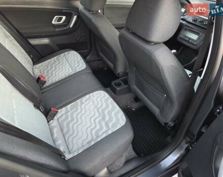 Серый Шкода Фабия, объемом двигателя 1.4 л и пробегом 174 тыс. км за 6550 $, фото 16 на Automoto.ua