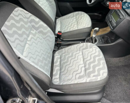 Серый Шкода Фабия, объемом двигателя 1.6 л и пробегом 199 тыс. км за 6700 $, фото 18 на Automoto.ua