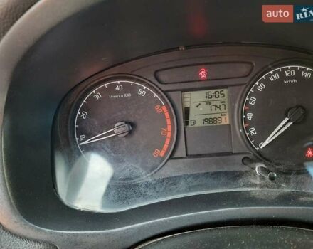 Сірий Шкода Фабія, об'ємом двигуна 1.39 л та пробігом 198 тис. км за 6200 $, фото 11 на Automoto.ua