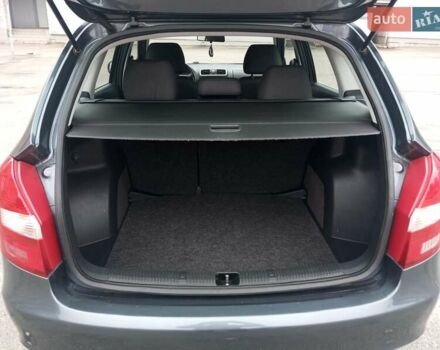 Серый Шкода Фабия, объемом двигателя 1.4 л и пробегом 174 тыс. км за 5500 $, фото 15 на Automoto.ua