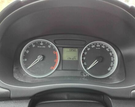 Серый Шкода Фабия, объемом двигателя 1.4 л и пробегом 174 тыс. км за 6550 $, фото 11 на Automoto.ua