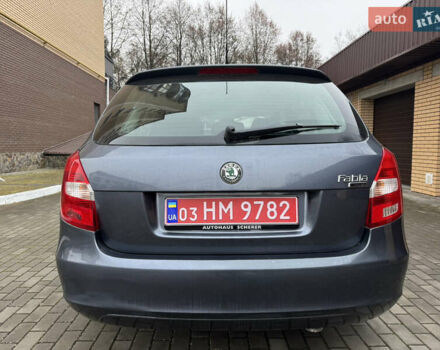 Серый Шкода Фабия, объемом двигателя 1.39 л и пробегом 240 тыс. км за 5400 $, фото 5 на Automoto.ua