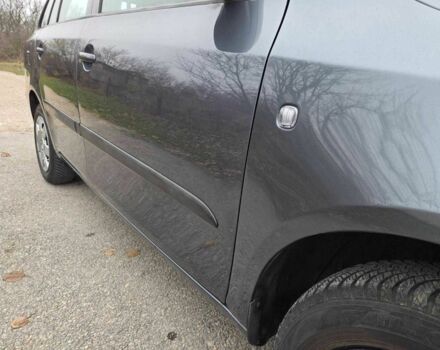 Серый Шкода Фабия, объемом двигателя 1.4 л и пробегом 174 тыс. км за 6550 $, фото 1 на Automoto.ua