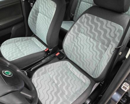 Серый Шкода Фабия, объемом двигателя 1.4 л и пробегом 174 тыс. км за 6550 $, фото 14 на Automoto.ua