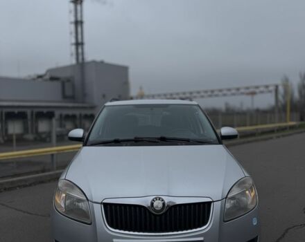 Серый Шкода Фабия, объемом двигателя 1.2 л и пробегом 218 тыс. км за 4000 $, фото 3 на Automoto.ua