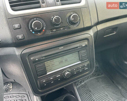 Серый Шкода Фабия, объемом двигателя 1.6 л и пробегом 223 тыс. км за 5339 $, фото 31 на Automoto.ua