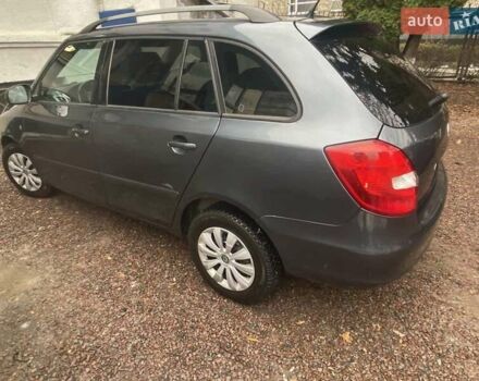 Серый Шкода Фабия, объемом двигателя 1.39 л и пробегом 302 тыс. км за 4950 $, фото 5 на Automoto.ua
