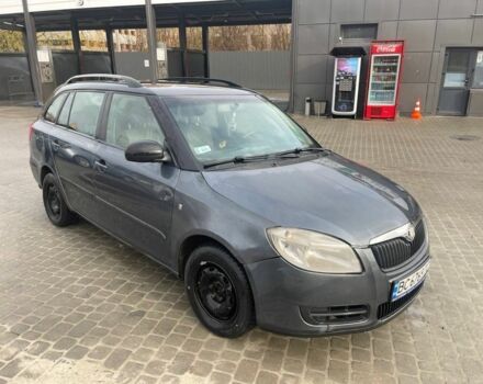 Сірий Шкода Фабія, об'ємом двигуна 1.2 л та пробігом 250 тис. км за 3500 $, фото 1 на Automoto.ua