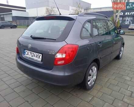 Серый Шкода Фабия, объемом двигателя 1.4 л и пробегом 239 тыс. км за 4950 $, фото 4 на Automoto.ua