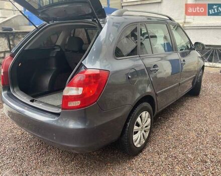 Серый Шкода Фабия, объемом двигателя 1.39 л и пробегом 302 тыс. км за 4950 $, фото 6 на Automoto.ua