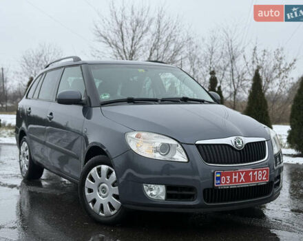 Серый Шкода Фабия, объемом двигателя 1.4 л и пробегом 194 тыс. км за 5850 $, фото 1 на Automoto.ua