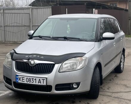 Серый Шкода Фабия, объемом двигателя 1.4 л и пробегом 194 тыс. км за 4400 $, фото 1 на Automoto.ua