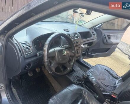 Серый Шкода Фабия, объемом двигателя 1.2 л и пробегом 205 тыс. км за 4200 $, фото 11 на Automoto.ua