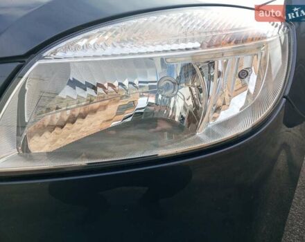 Сірий Шкода Фабія, об'ємом двигуна 1.4 л та пробігом 173 тис. км за 5850 $, фото 10 на Automoto.ua