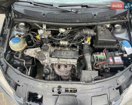 Сірий Шкода Фабія, об'ємом двигуна 1.2 л та пробігом 250 тис. км за 3500 $, фото 5 на Automoto.ua