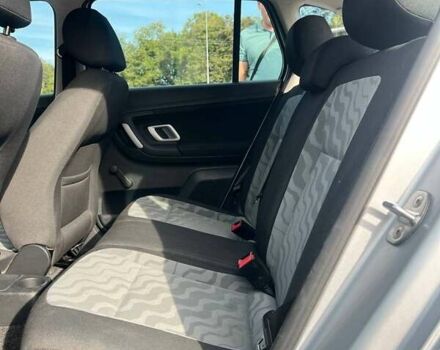 Серый Шкода Фабия, объемом двигателя 1.39 л и пробегом 204 тыс. км за 5500 $, фото 15 на Automoto.ua