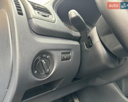 Серый Шкода Фабия, объемом двигателя 1.39 л и пробегом 240 тыс. км за 5400 $, фото 23 на Automoto.ua