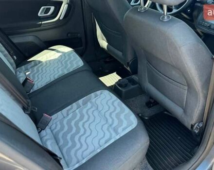 Серый Шкода Фабия, объемом двигателя 1.39 л и пробегом 224 тыс. км за 6000 $, фото 14 на Automoto.ua