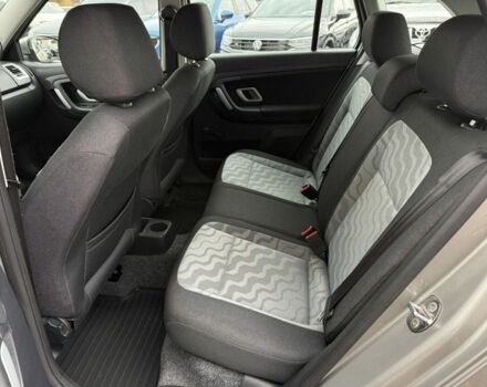 Серый Шкода Фабия, объемом двигателя 1.6 л и пробегом 112 тыс. км за 7300 $, фото 14 на Automoto.ua