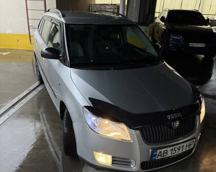 Серый Шкода Фабия, объемом двигателя 1.2 л и пробегом 115 тыс. км за 5300 $, фото 2 на Automoto.ua