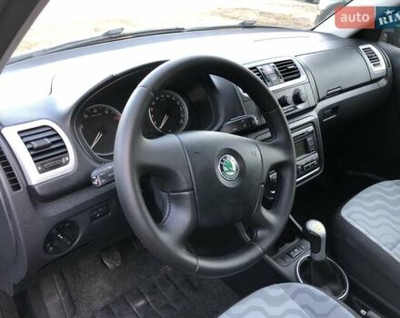 Серый Шкода Фабия, объемом двигателя 1.4 л и пробегом 215 тыс. км за 4999 $, фото 6 на Automoto.ua