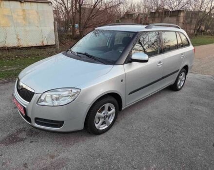 Серый Шкода Фабия, объемом двигателя 1.4 л и пробегом 172 тыс. км за 6550 $, фото 3 на Automoto.ua