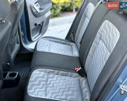 Сірий Шкода Фабія, об'ємом двигуна 1.4 л та пробігом 263 тис. км за 4750 $, фото 24 на Automoto.ua