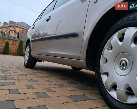 Серый Шкода Фабия, объемом двигателя 1.6 л и пробегом 188 тыс. км за 5450 $, фото 40 на Automoto.ua