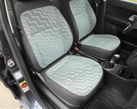 Серый Шкода Фабия, объемом двигателя 1.4 л и пробегом 174 тыс. км за 6550 $, фото 16 на Automoto.ua