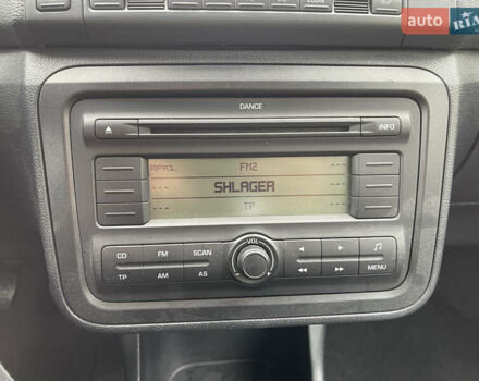 Серый Шкода Фабия, объемом двигателя 1.4 л и пробегом 196 тыс. км за 5600 $, фото 26 на Automoto.ua