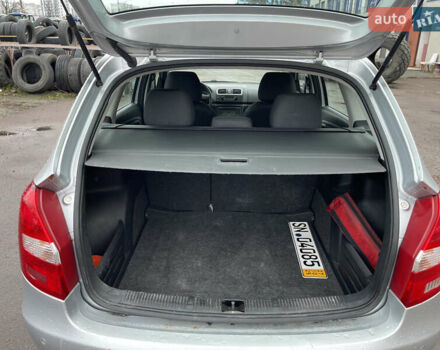 Серый Шкода Фабия, объемом двигателя 1.4 л и пробегом 196 тыс. км за 5600 $, фото 11 на Automoto.ua