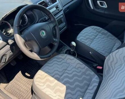 Серый Шкода Фабия, объемом двигателя 1.39 л и пробегом 224 тыс. км за 6000 $, фото 23 на Automoto.ua