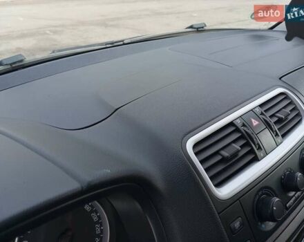Сірий Шкода Фабія, об'ємом двигуна 1.4 л та пробігом 173 тис. км за 5850 $, фото 31 на Automoto.ua
